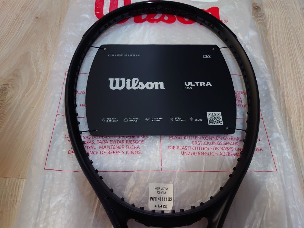 Wilson RF 01 320. Blade 16/19.Ultra Noir Black.