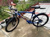bicicleta mtk, monoceros, culoare albastru, portocaliu