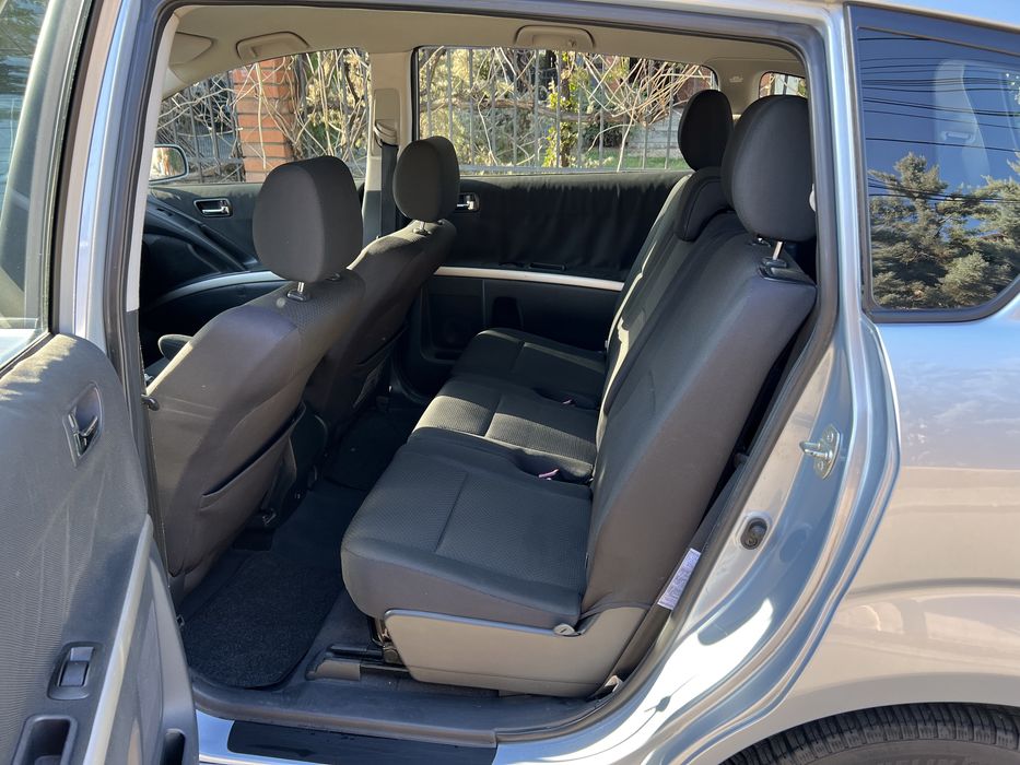 Toyota Corolla Verso 7 locuri