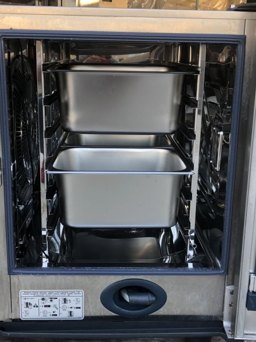 Конвектомат Rational 2017г. На 40 часа! Чисто нов!