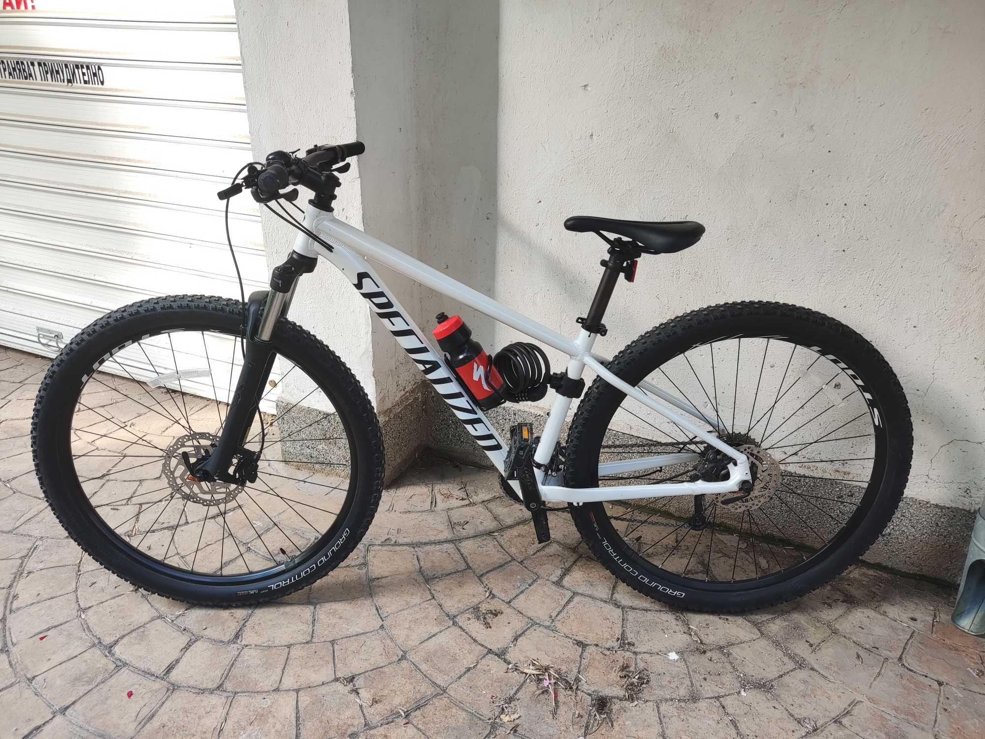 Велосипед 29 Specialized rockhopper , M размер