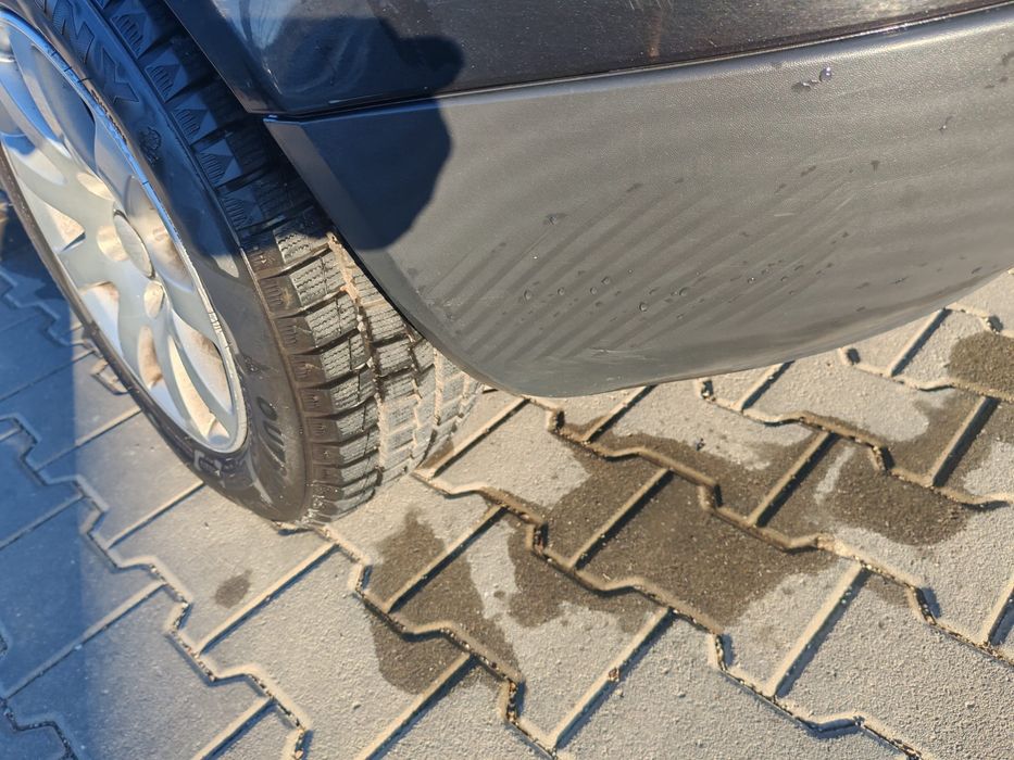 Se vinde masina golf 5