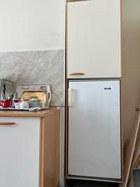 Хладилник Мраз + шкаф
