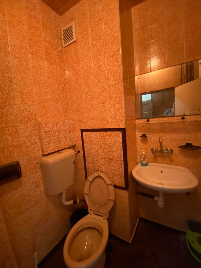 Продава се Двустаен апартамент в Търговище, Запад 2 - 42 кв.м за 1032 €/кв.м - Снимка #3
