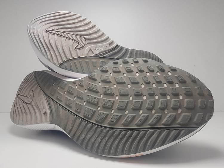 Nike air zoom vomero оригинални размер 44