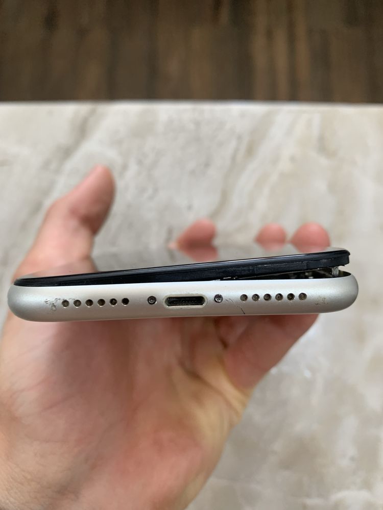Iphone 11 piese.