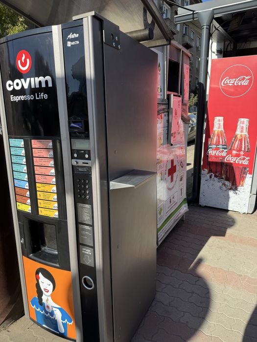 Вендинг машина - Necta Astro 2