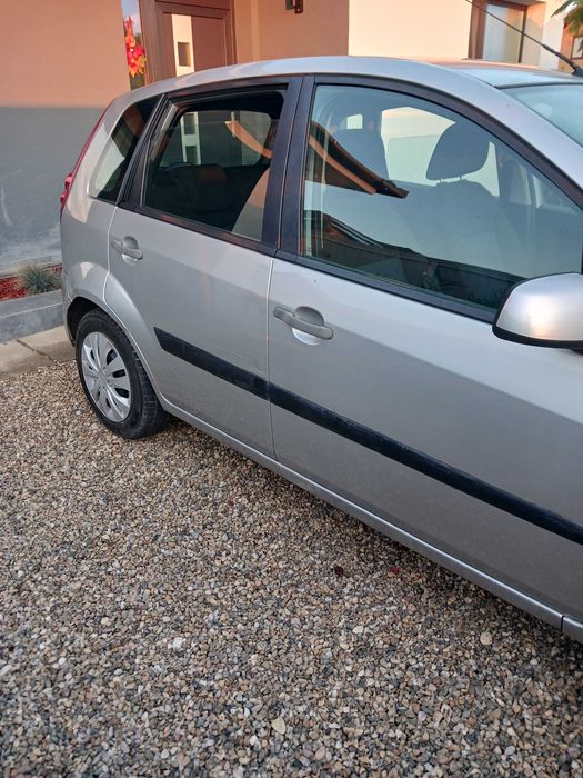 Ford Fiesta 1.4 benzina