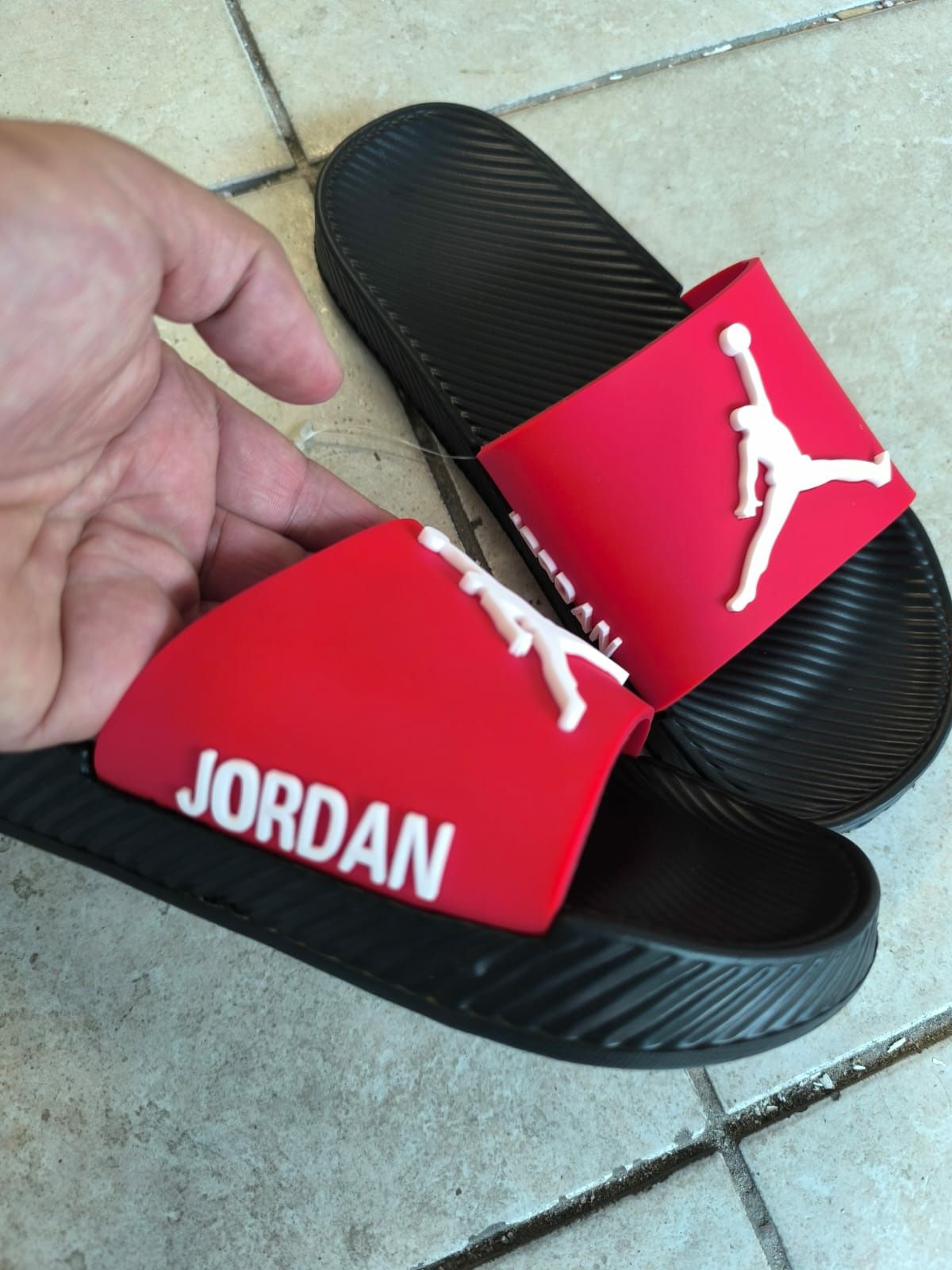 Papuci Jordan3 D calitate superioara