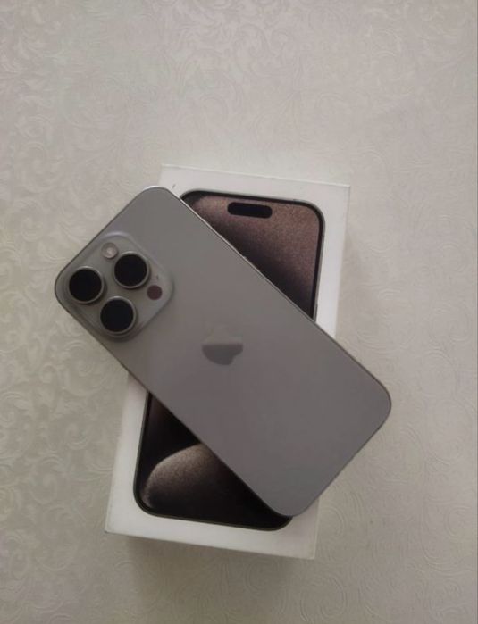 iphone 15 pro natural titan