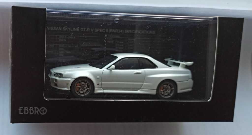 Macheta Nissan Skyline GT-R (R34) V Spec II 2000 alb - Ebbro 1/43