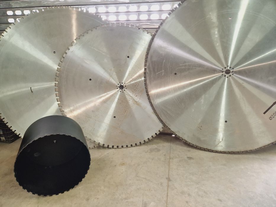 Discuri diamantate IOAKI Diamond Tools 360mm și 410mm- segmenți 15mm