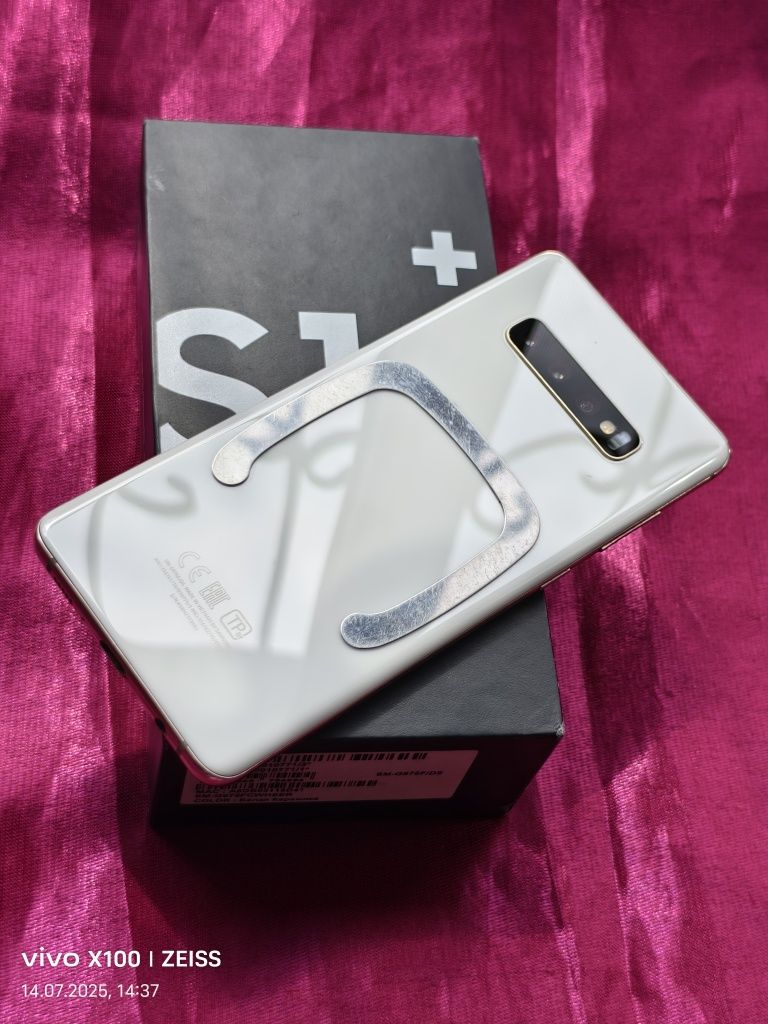 Samsung S10 Plus 1 теравайт Ram 12 полный комплект