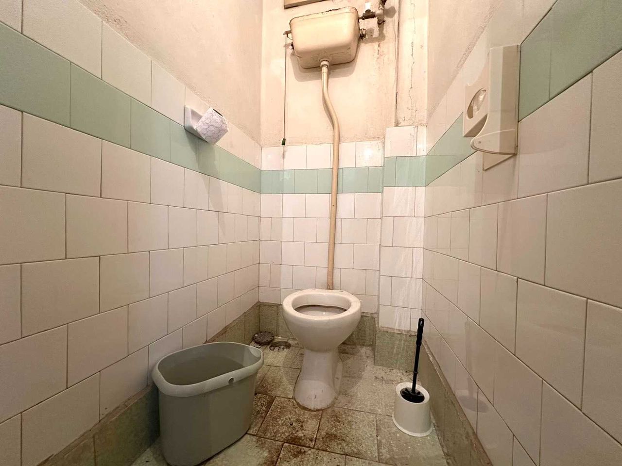 Продава се Тристаен апартамент в Горна Оряховица - 110 кв.м за 723 €/кв.м - Снимка #12