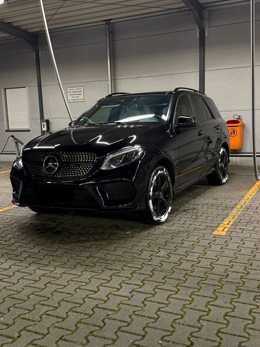 Mercedes-Benz GLE Proprietar vând Mercedes Benz GLE 350 4matic