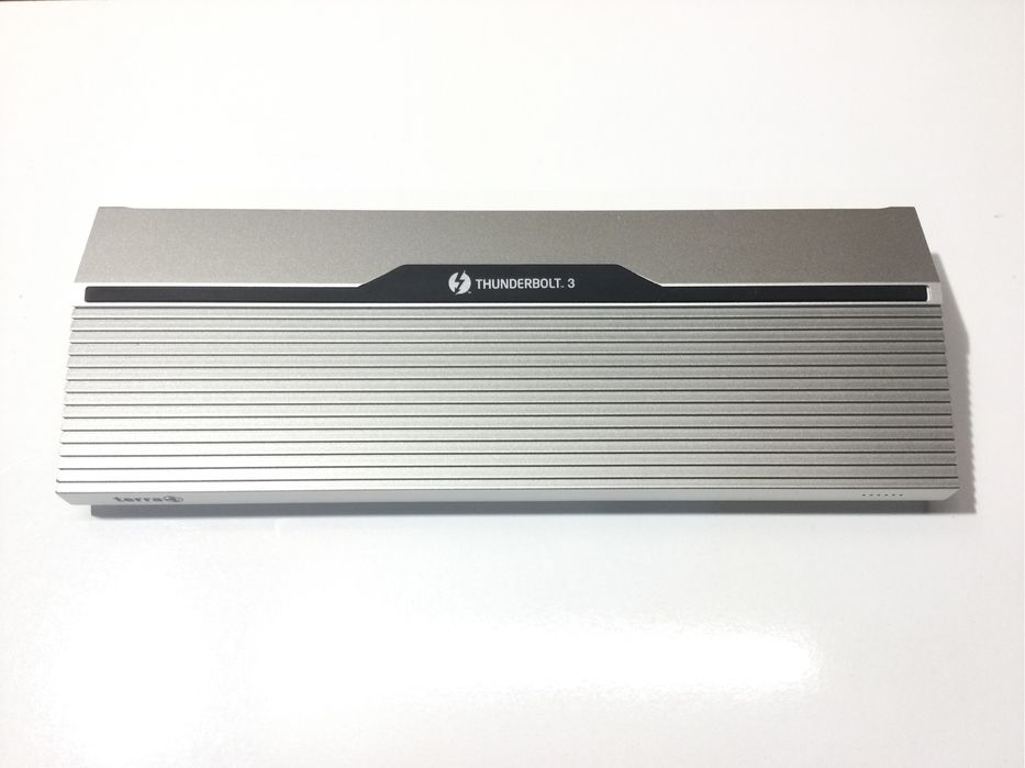 Докстанция Thunderbolt 3 Dockingstation 900