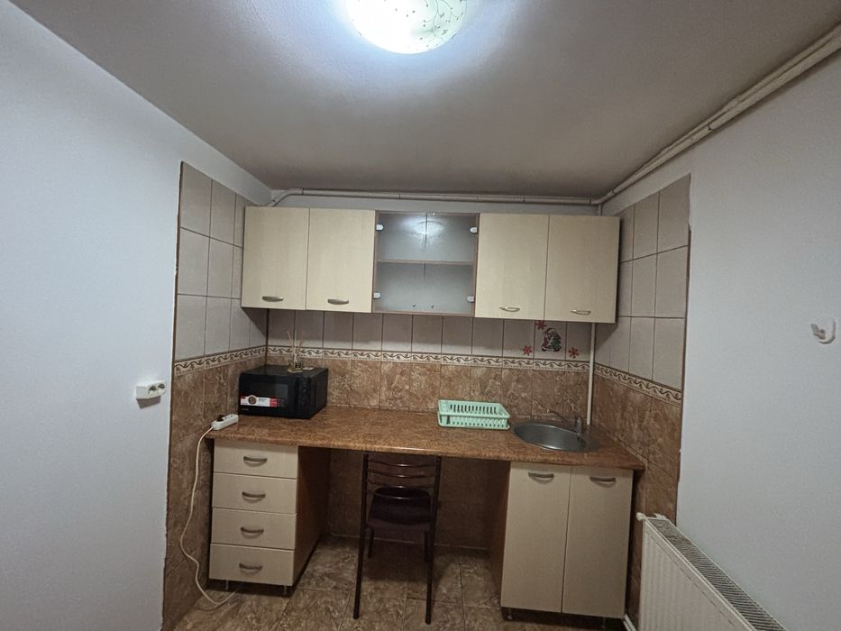 Garsoniera de inchiriat