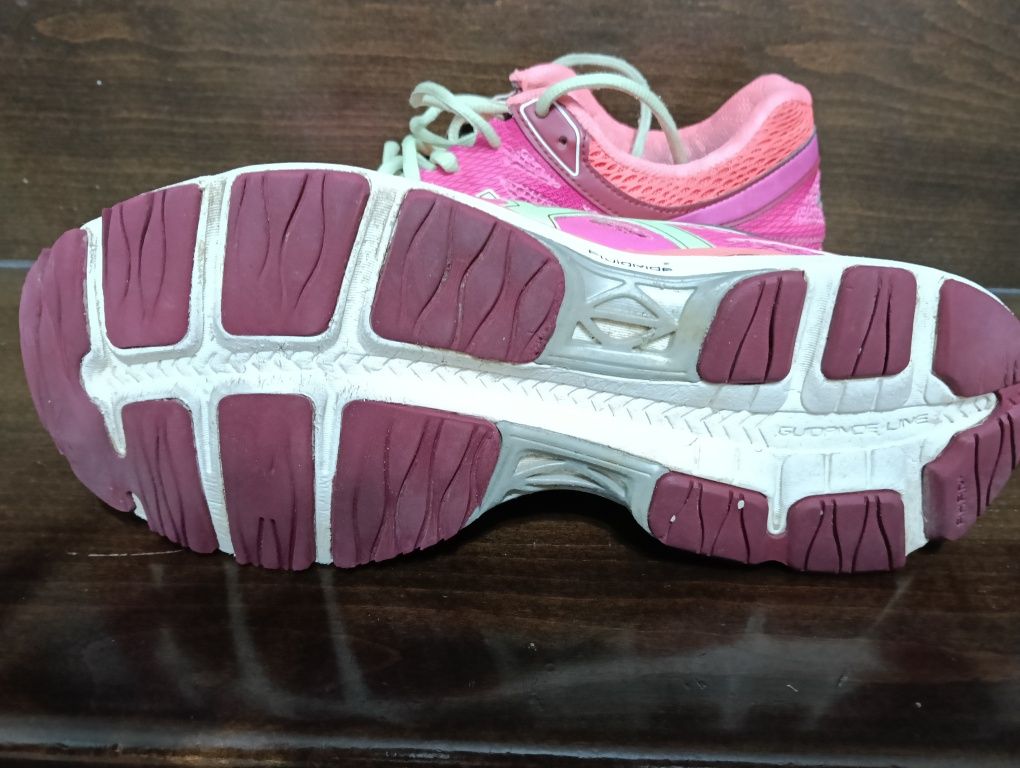 Adidași Asics mărime 41
