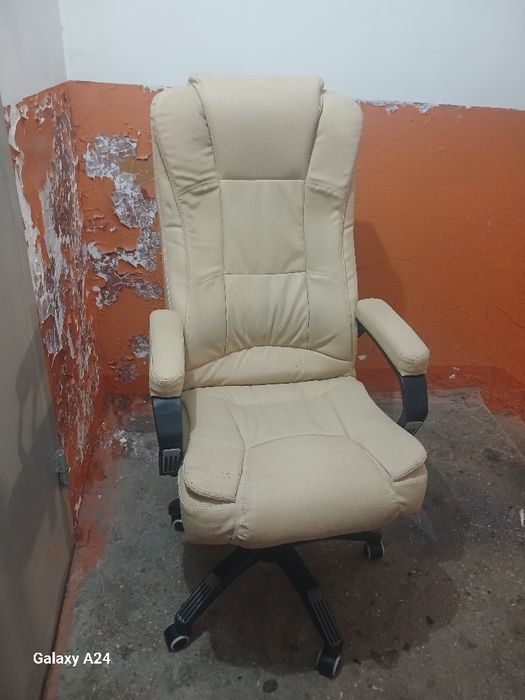 продам офисное кресло