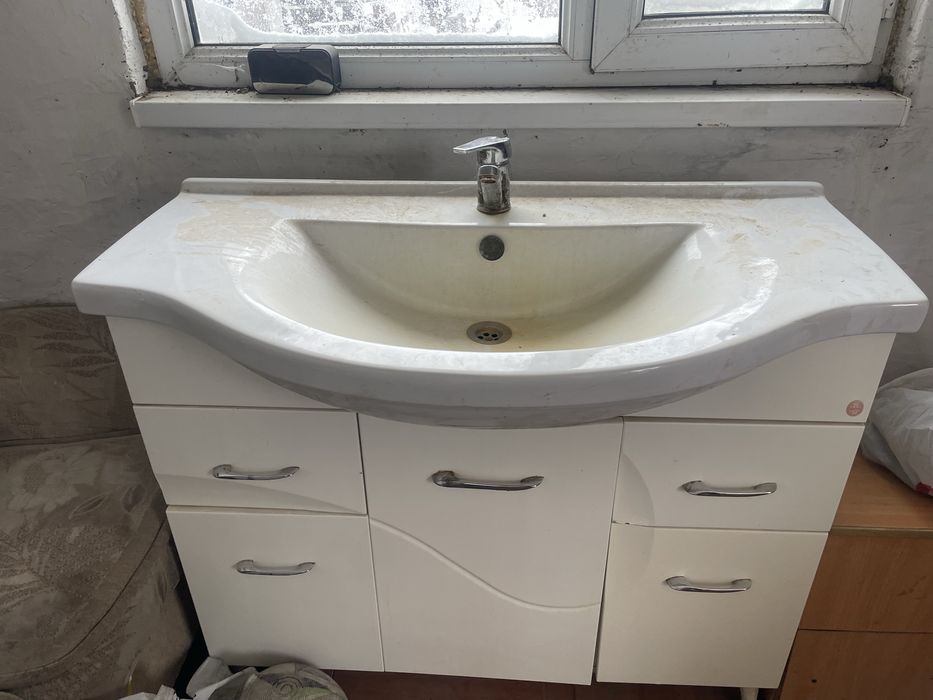 Раковина со стойкой бу