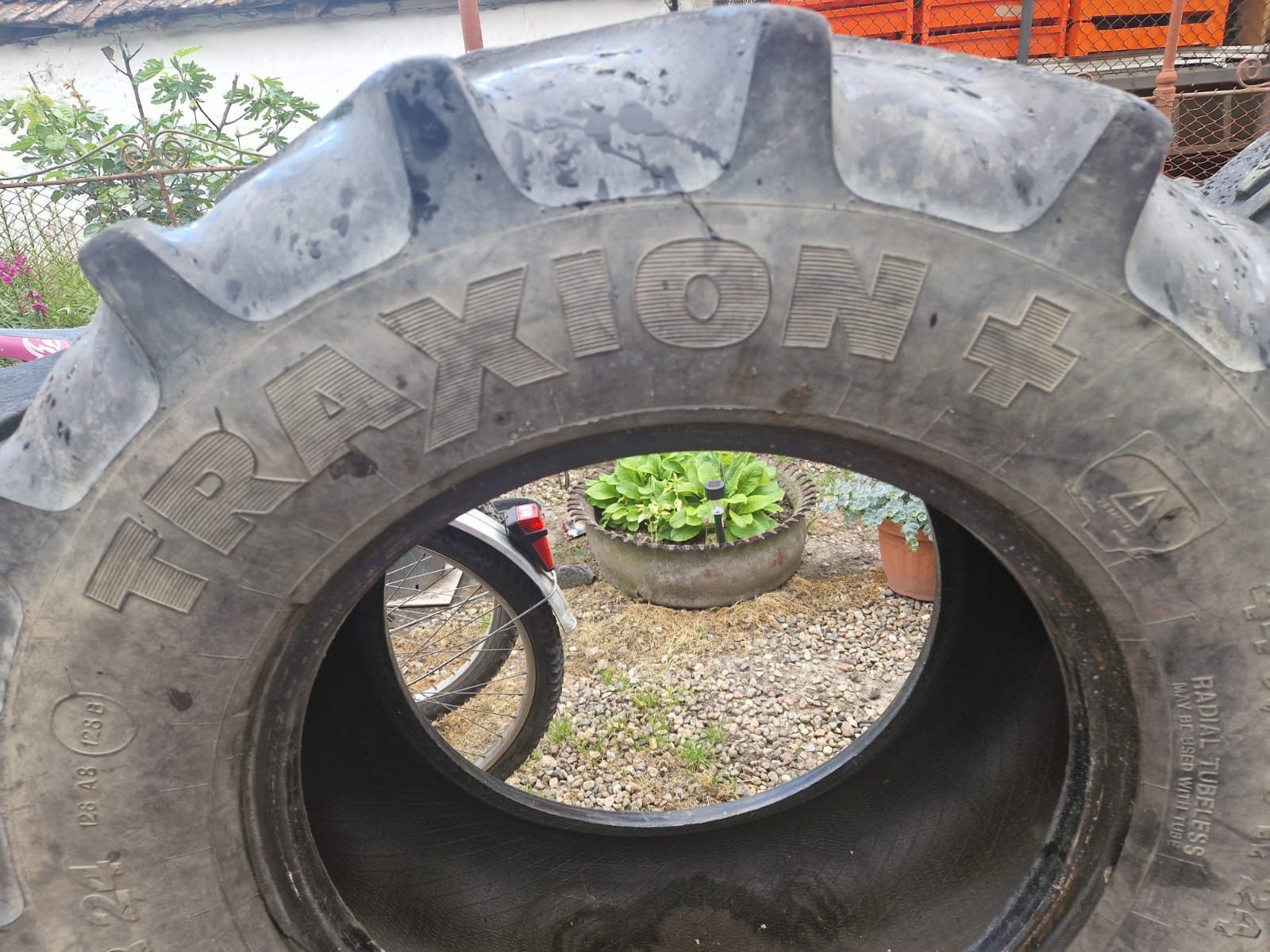 Cauciucuri tractor fata 440/65R24