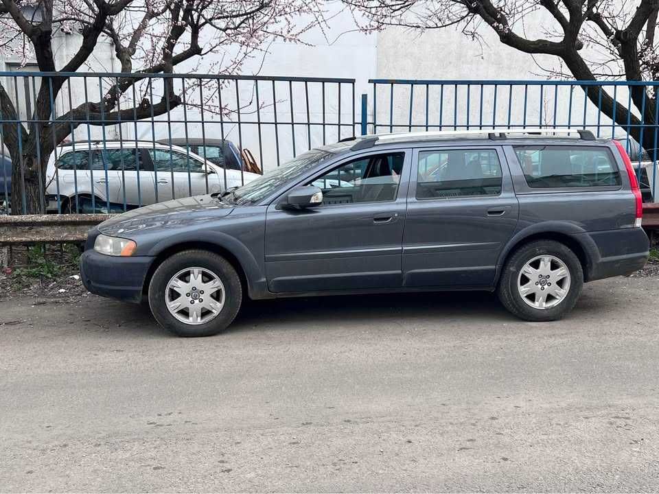 Volvo XC70 - Defect - pt reparat/dezmembrat