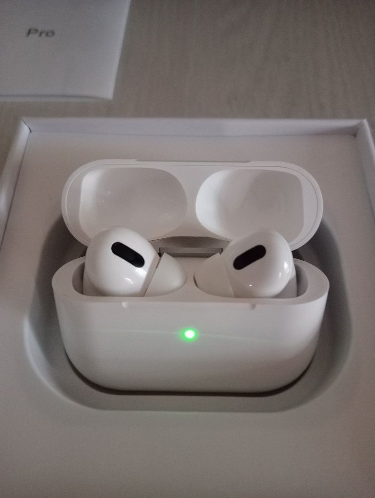 AirPods 2-отличное состояние, недорого