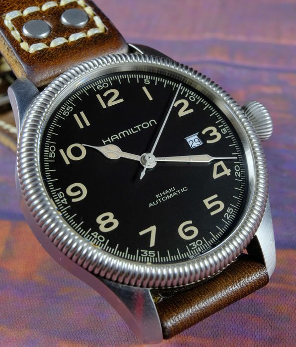Продава се Hamilton Khaki Field Pioneer Auto