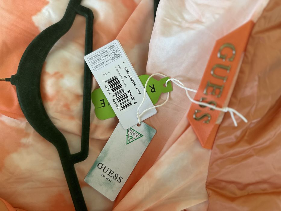 Зимно яке Guess - чисто ново