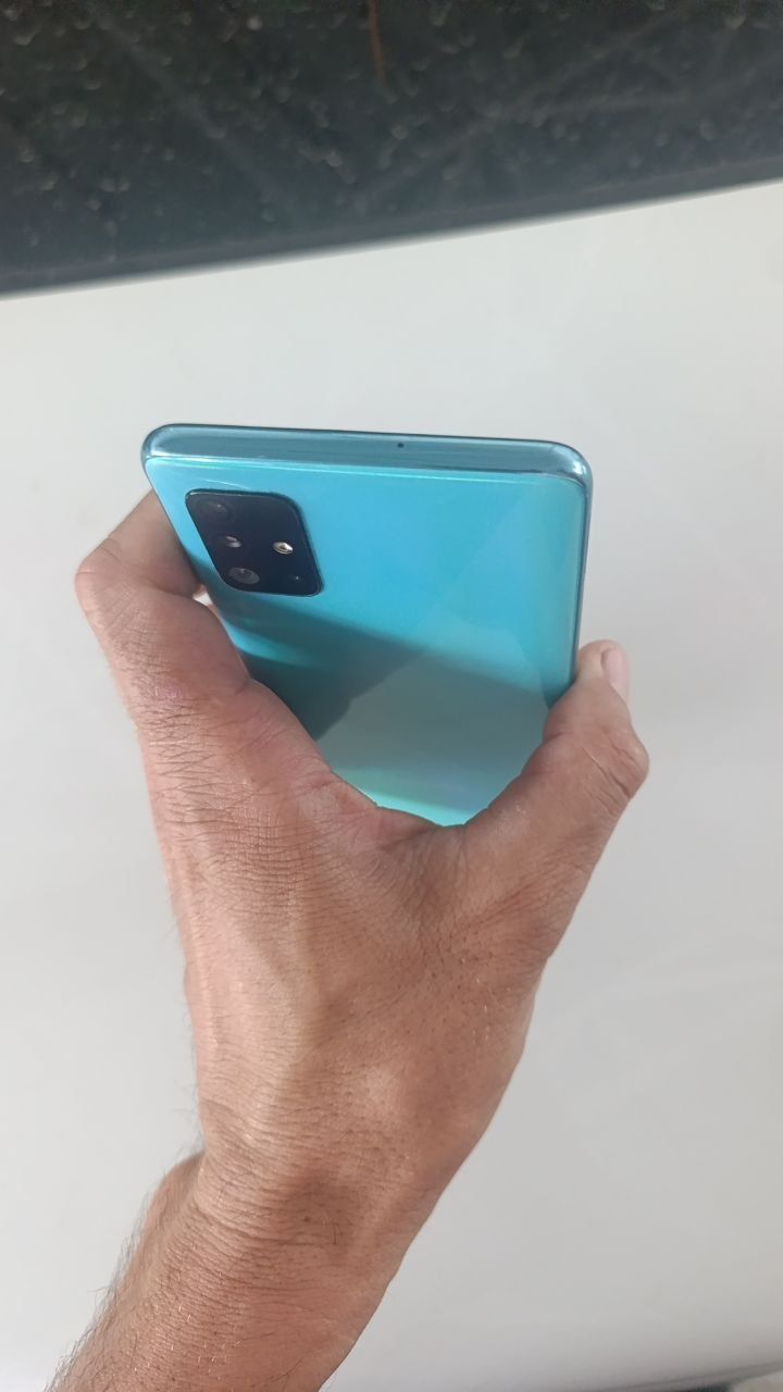 Samsung A51/64 sotiladi.