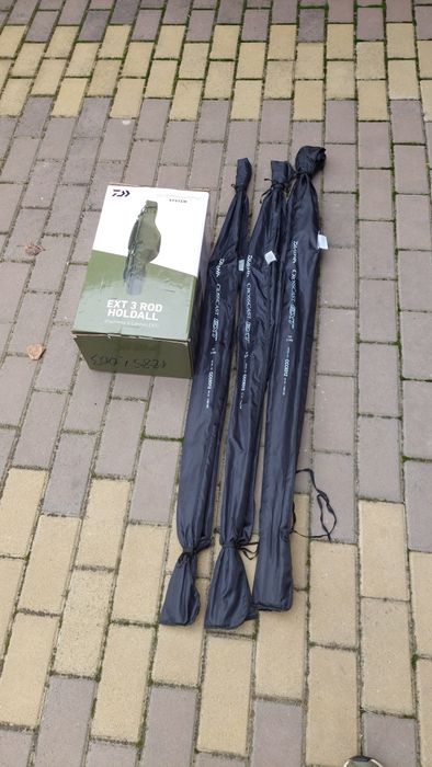 Set crap compact daiwa: 3 x crosscast ext 10ft/3,5lb, husa infinity