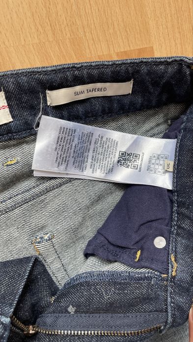 Blugi de barbati Guess