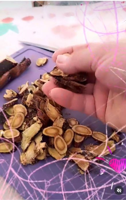 Продам корни солодки