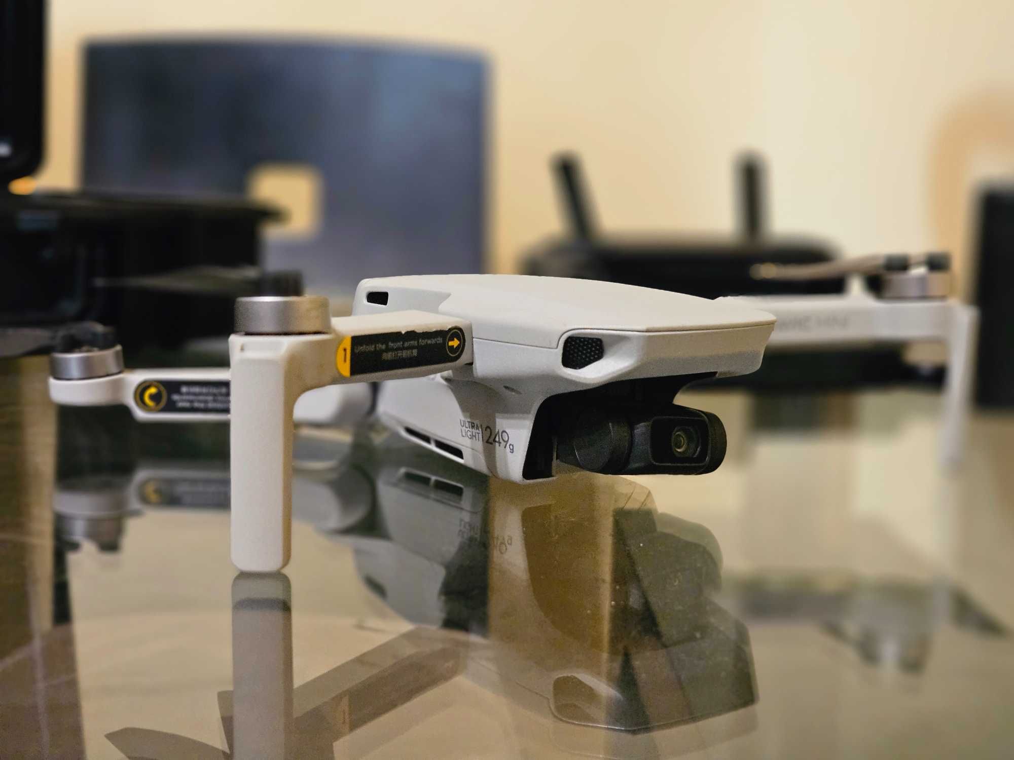 DJI Mavic Mini със кейс за съхранение