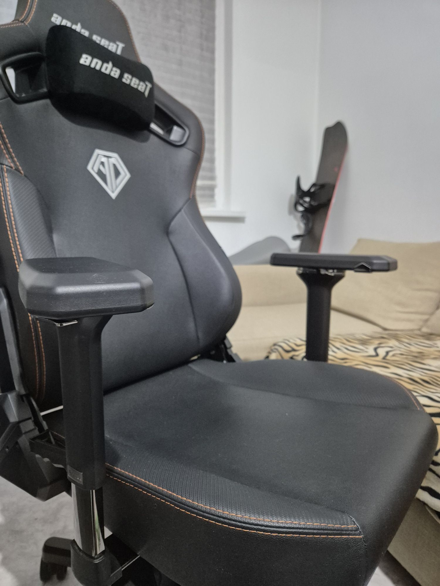 Игровое кресло AndaSeat Kaiser 3 AD12YDC-XL-01-B-PVC, черный