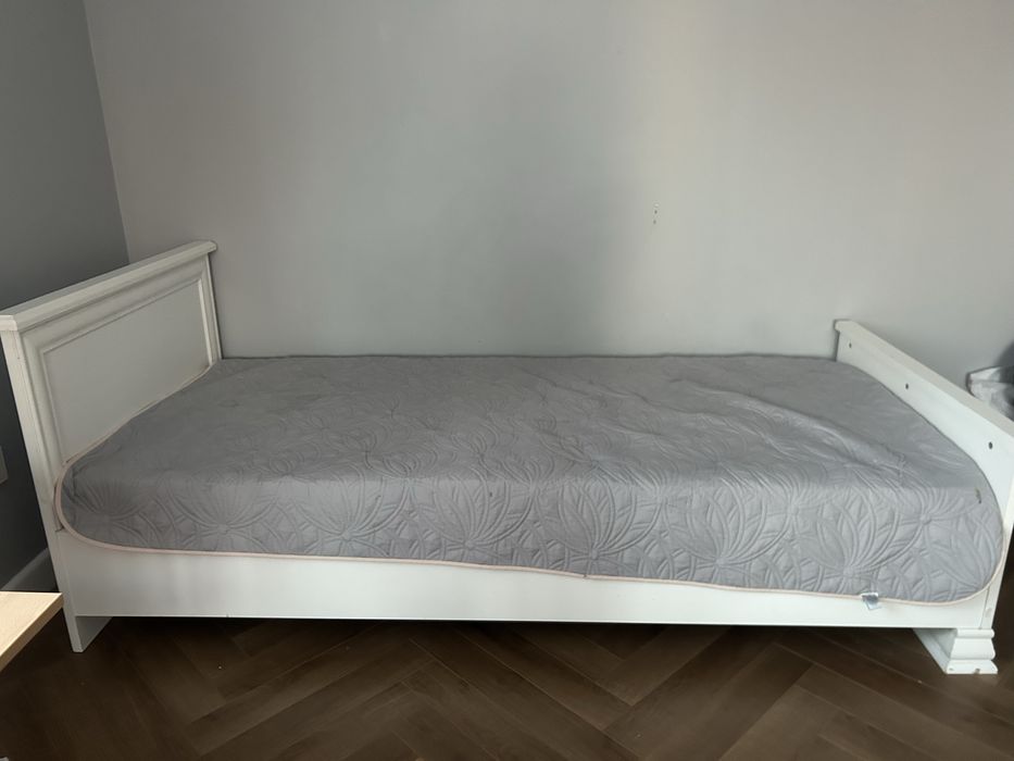 Мебель кровать б/у