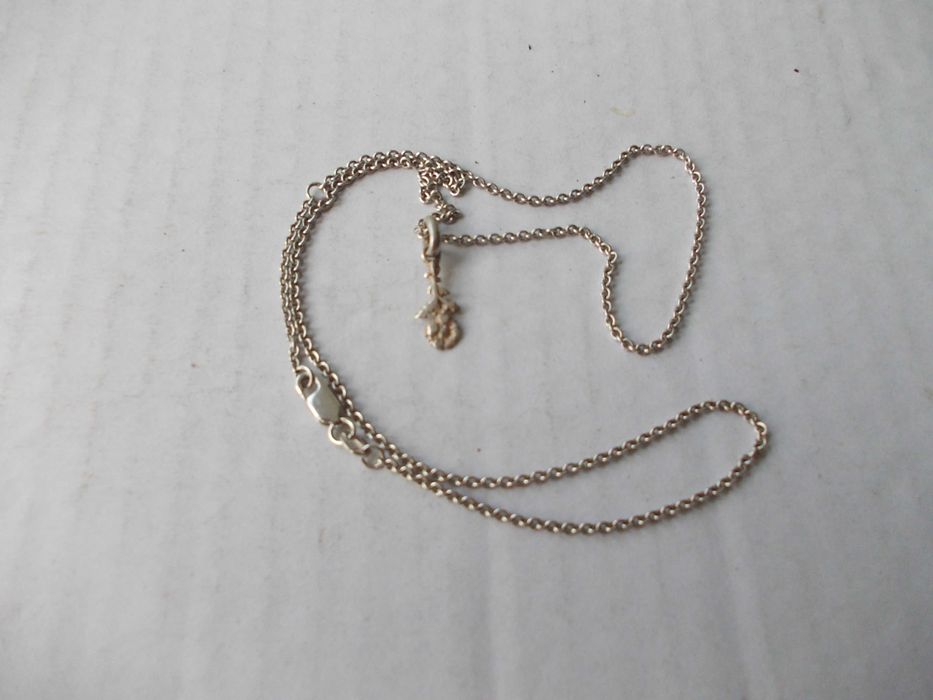 Lant si medalion pandantiv vechi din argint floare (1)