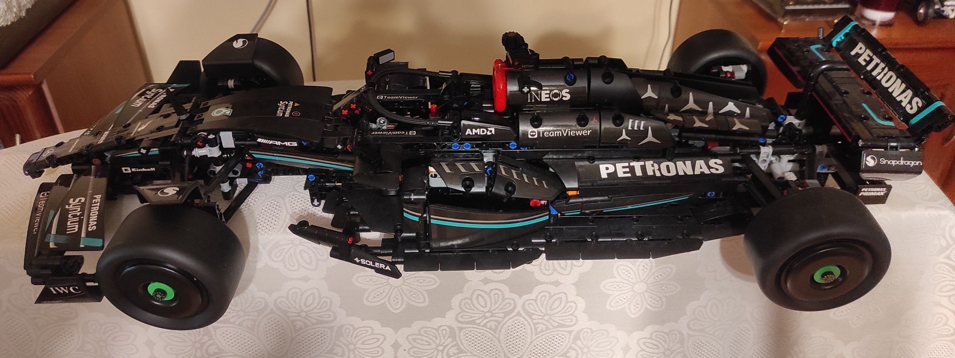 Лего Mercedes AMG F1  W14 E Performance