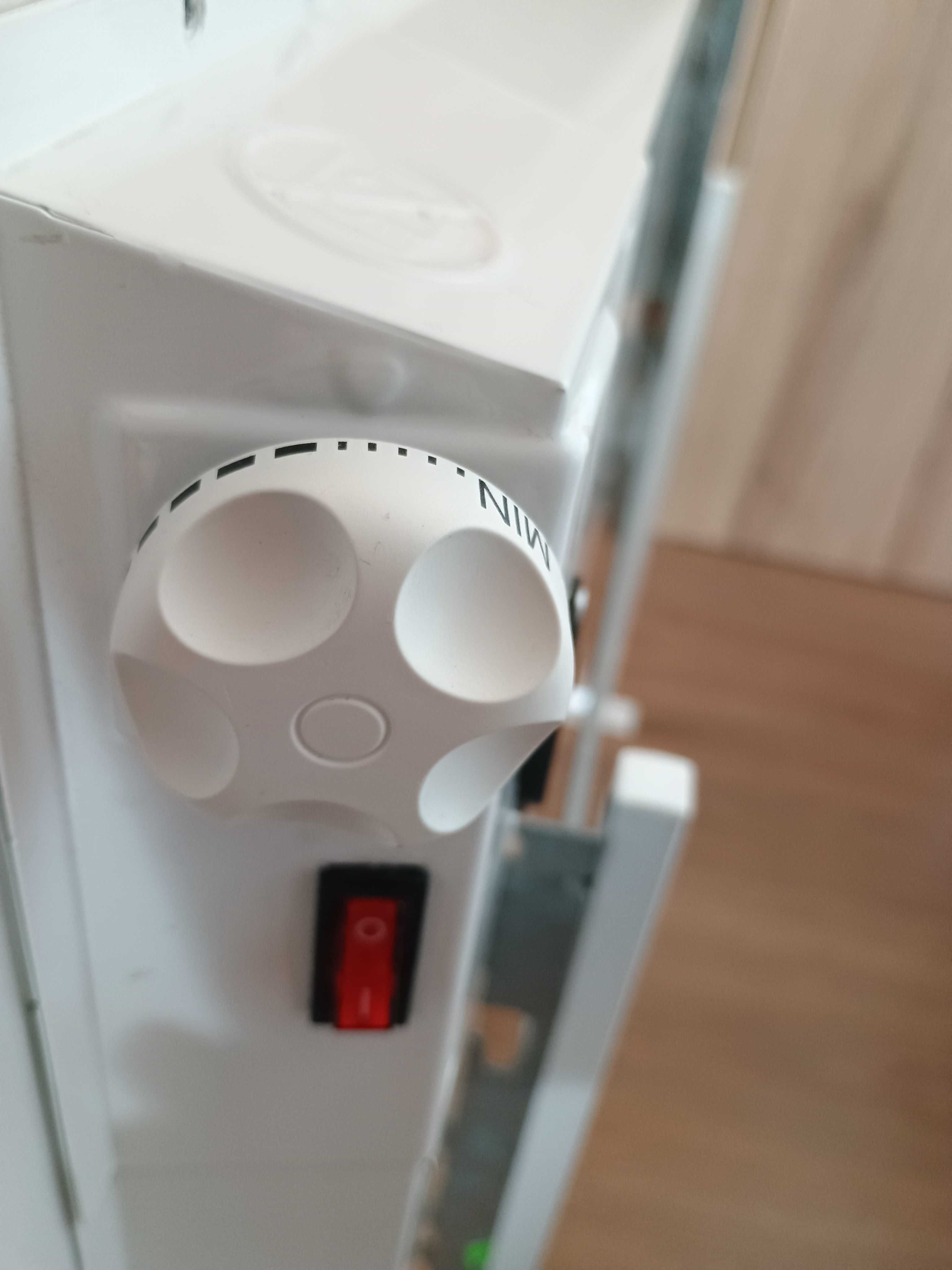 Atlantic 2000W IP24 стенен / подов конвектор панел