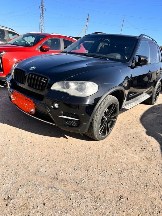 BMW x5 2010 года