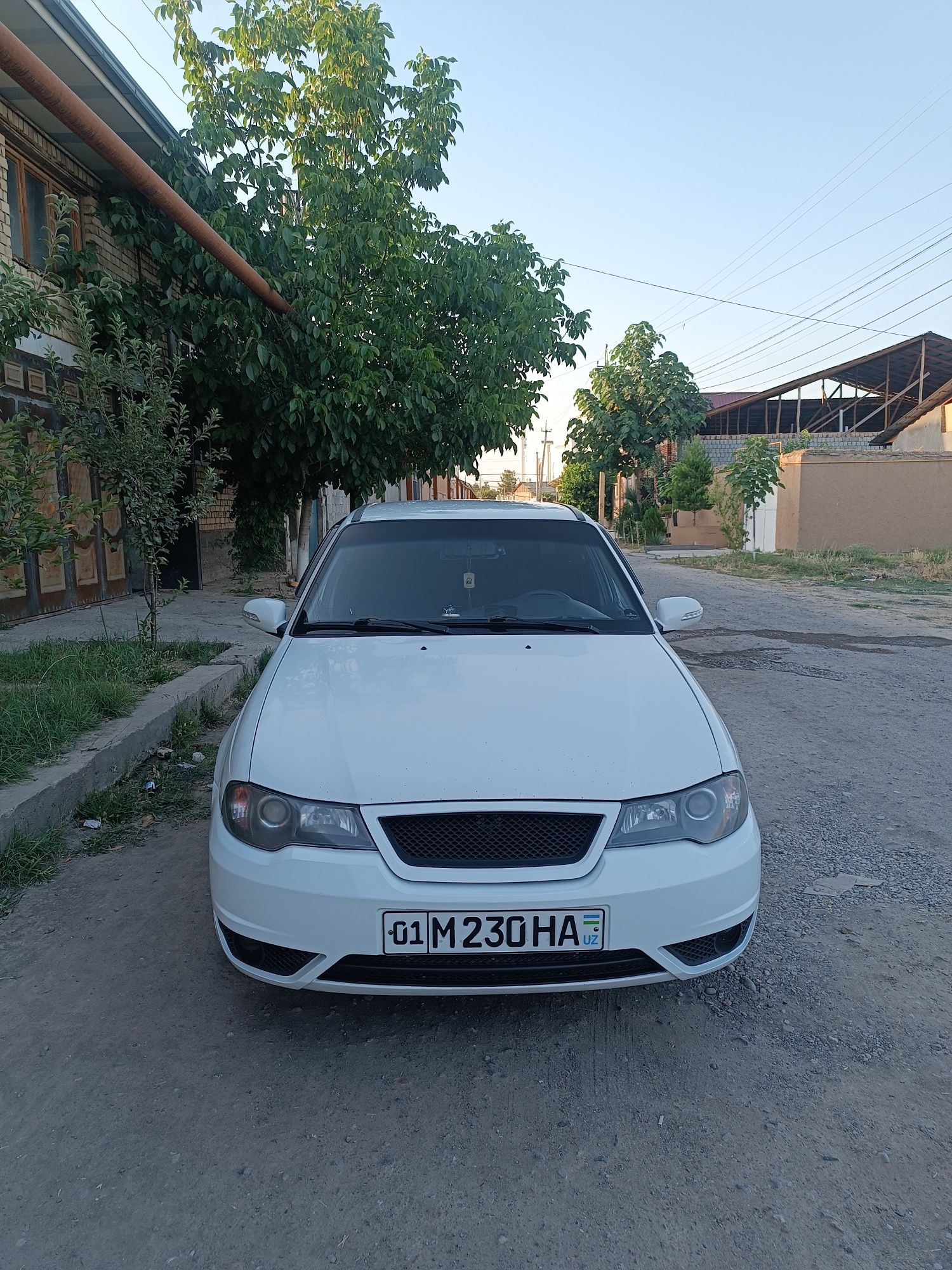 Nexia2 Dons 1.6 sotiladi