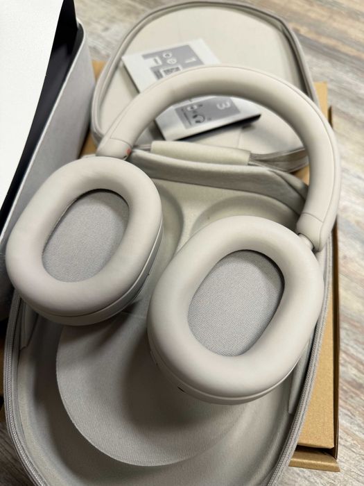 Casti Sony WH-1000xm5