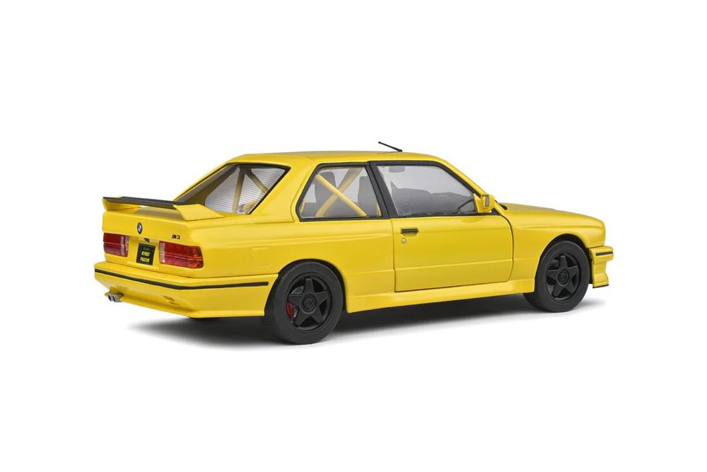 Macheta metalica Bmw m3 e30 ursulet scara 1/18 nou sigilat