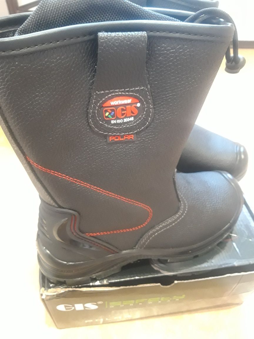 Продам спецобувь