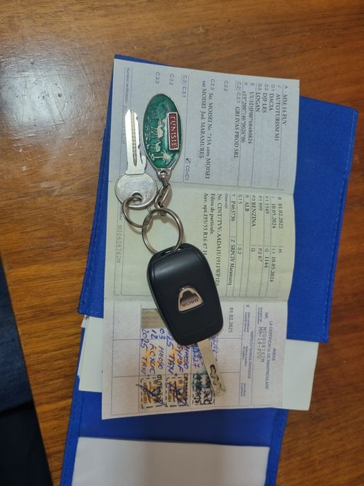 Vând Dacia Logan,  an fabricație 2021