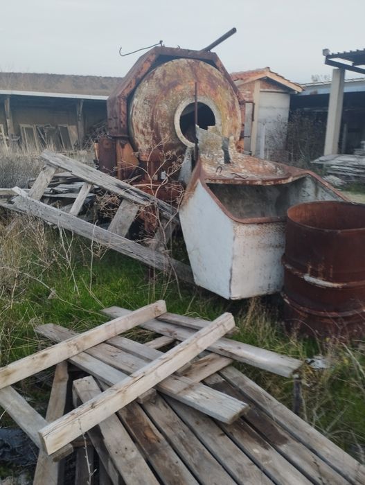 Продавам Бетонобъркачка