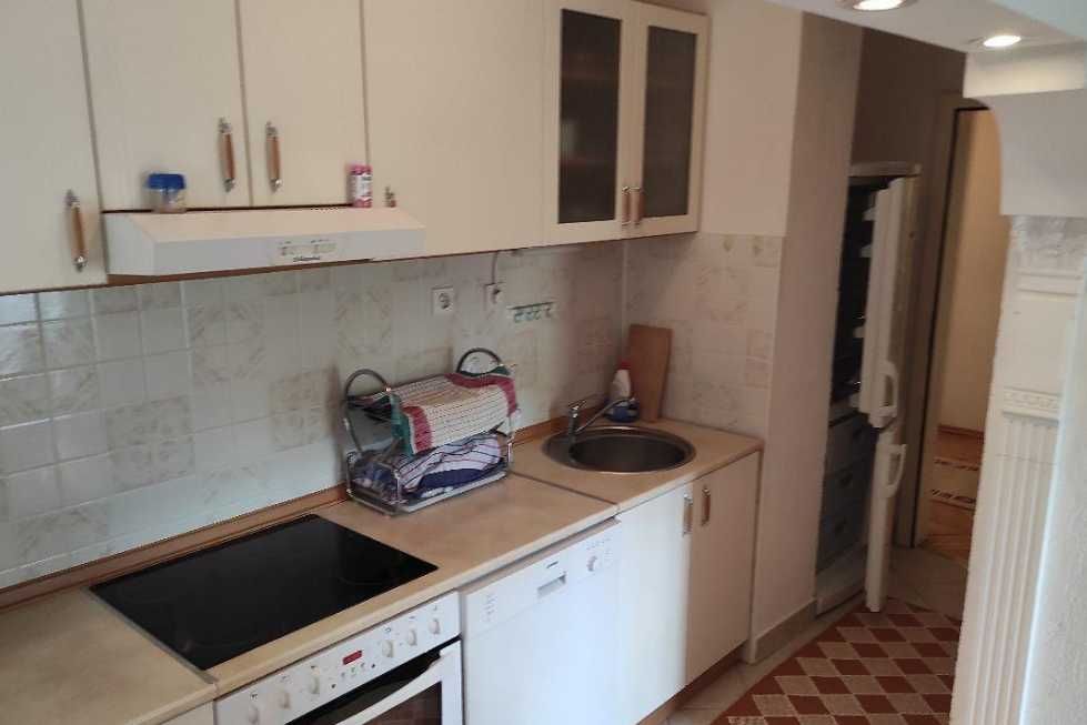 Дава се под наем Двустаен апартамент в Пловдив, Прослав - 65 кв.м за 234.6 € - Снимка #1