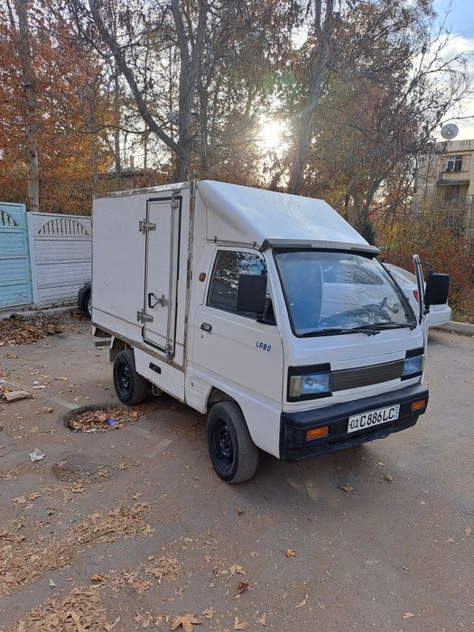 Лабо дамасдан ясалган 2006-йил