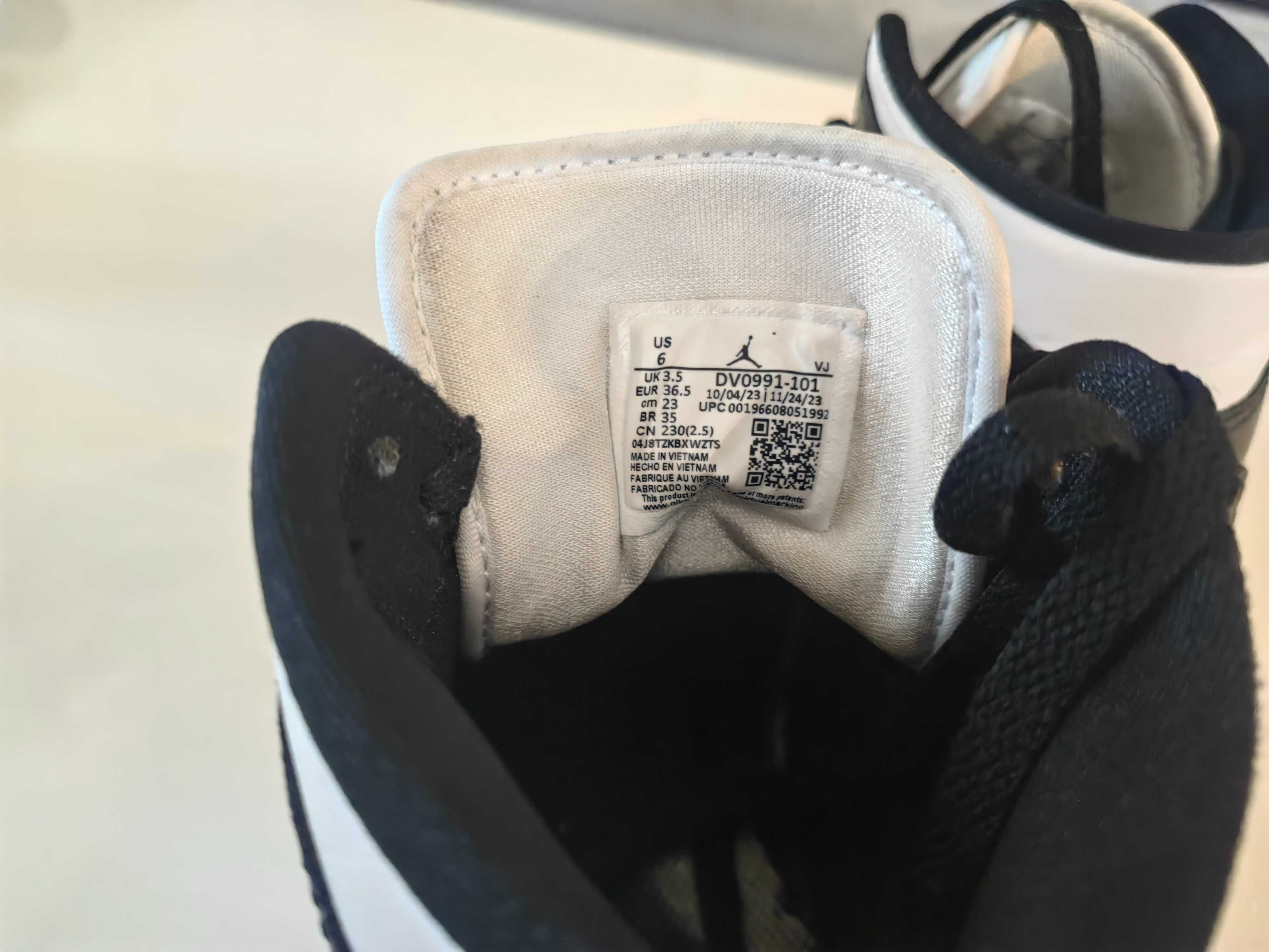 Jordan 1 черно бели