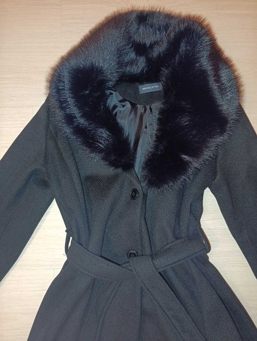 Палто с голяма яка с косъм ново